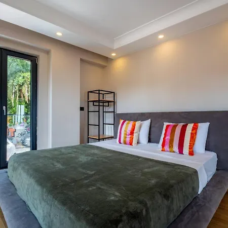 Bosphorus View With Two Bedrooms Apartment