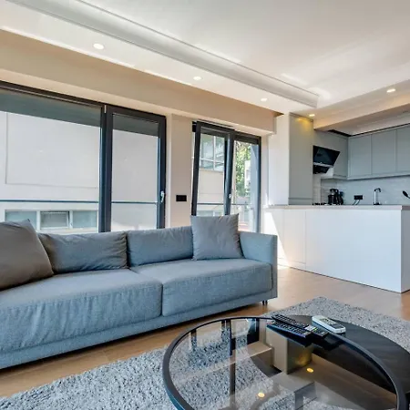Bosphorus View With Two Bedrooms Apartment *